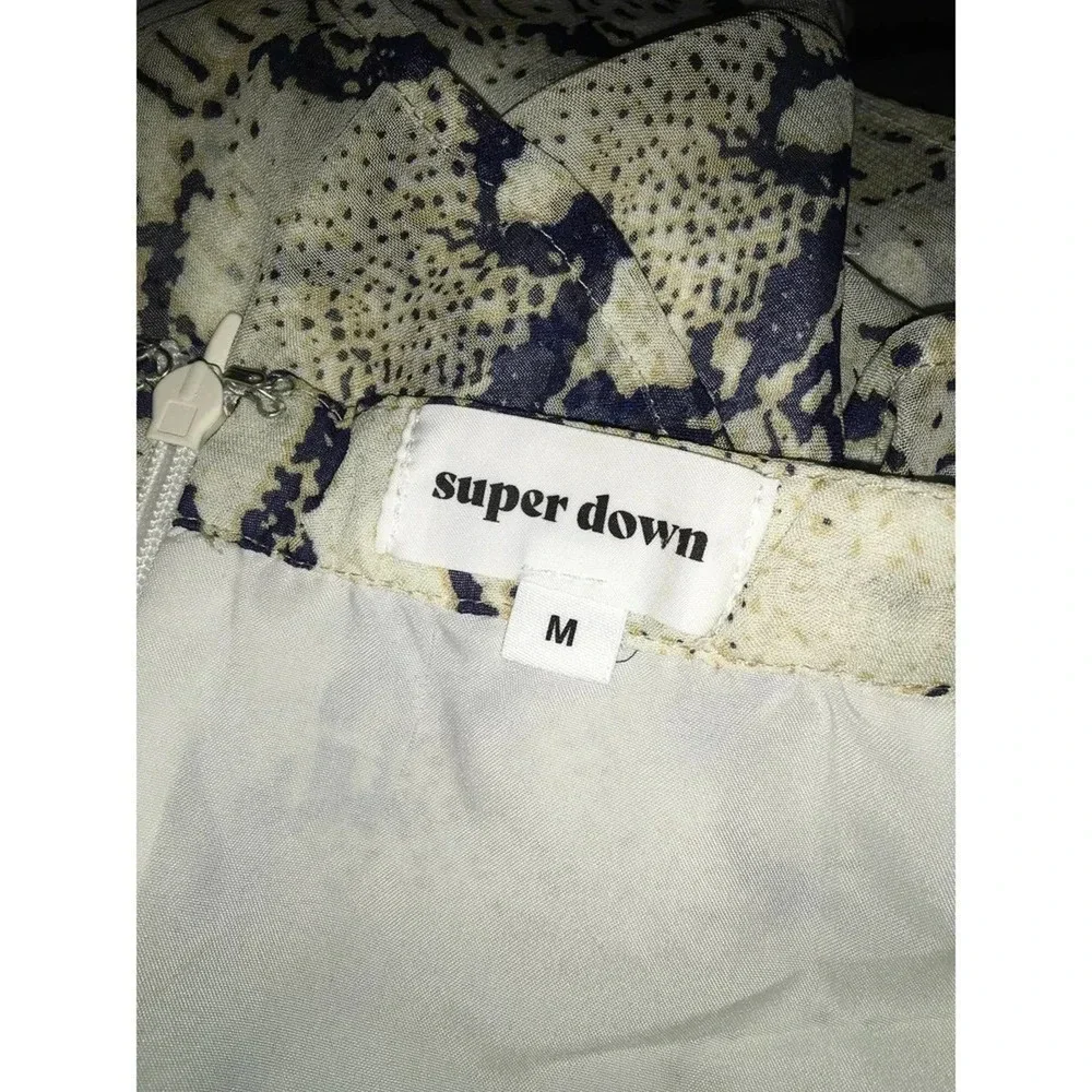 Superdown Janelle Tiered Mini Skirt Medium